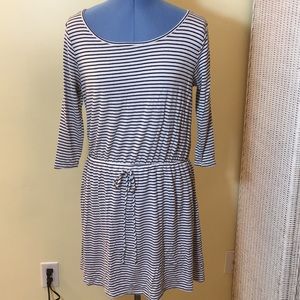 Cute striped dress!
